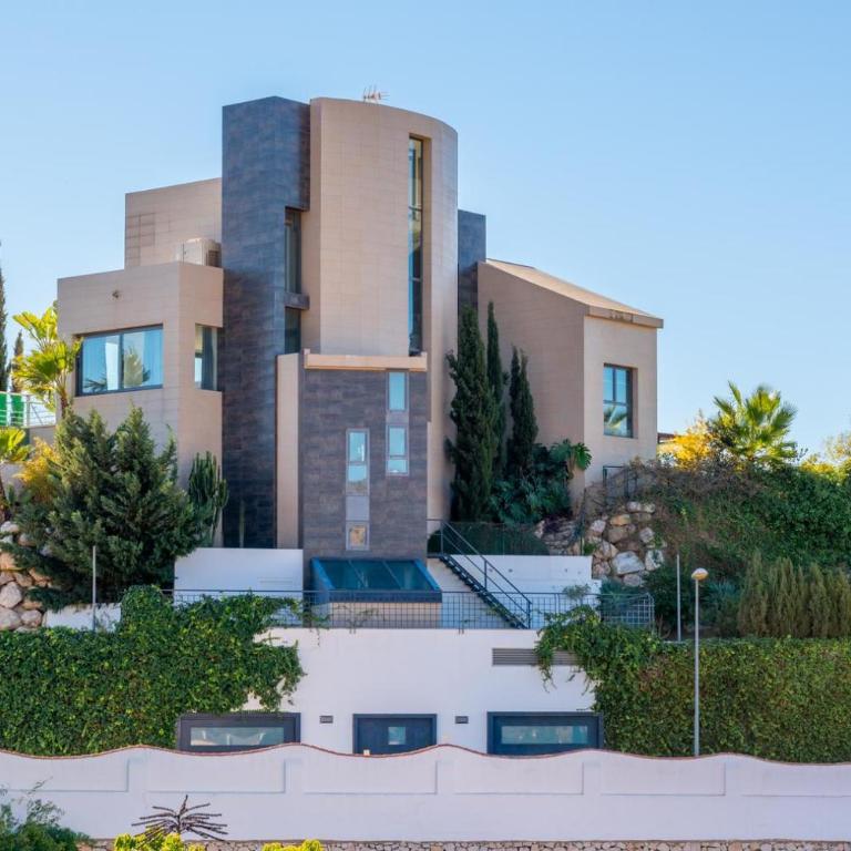 Luxury Villa with swimming pool and amazing views - Villa - 29