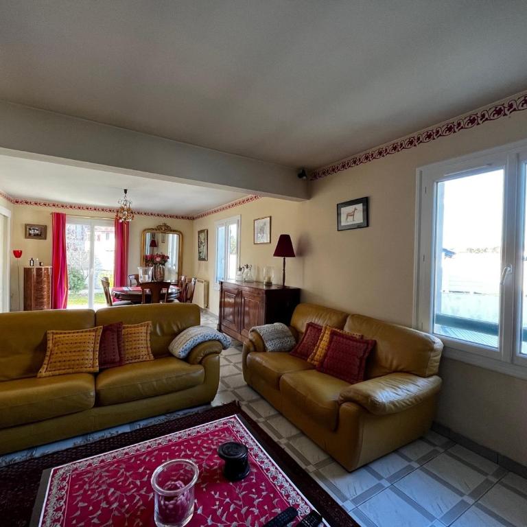 Belle villa avec piscine, proche plage et centre de Saint-Jean-de-Luz - FR-1-239-718 - Villa - 3