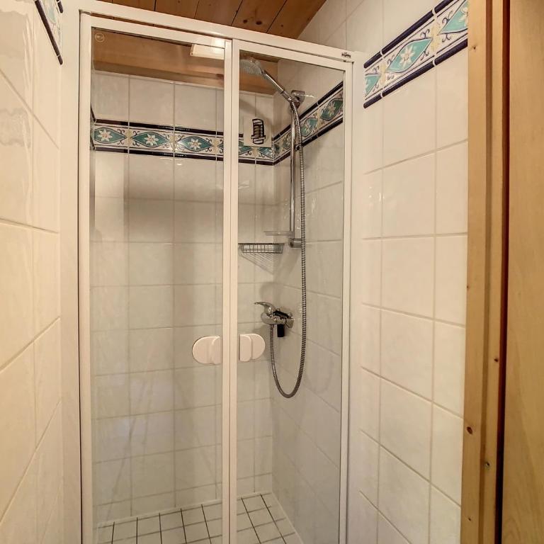 Duplex 4 pièces avec parking et wifi au pied des pistes - Appartement 3 Chambres - 12