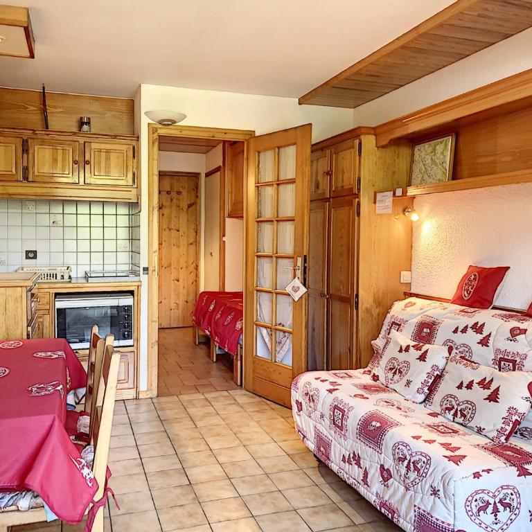 Studio cosy pour 3 avec terrasse, parking et casier à ski à Combloux - Studio - 1