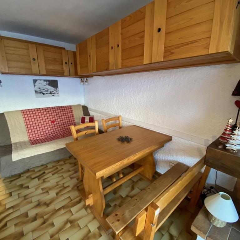Charmant Studio Cabine proche des Pistes, Village et Commerces - Location Idéale La Clusaz - FR-1-459-200 - Studio - 6