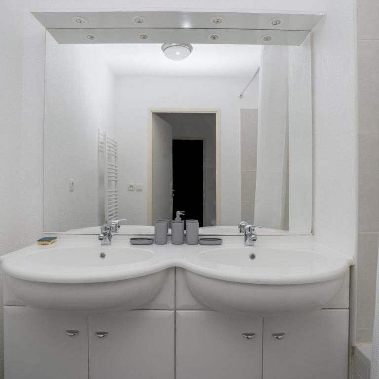 Appartement T3 à 50m de l'océan avec terrasse, parking et Wi-Fi - Refait à neuf, centre de Biscarrosse - FR-1-521-155 - Apartment (6 Adults) - 8