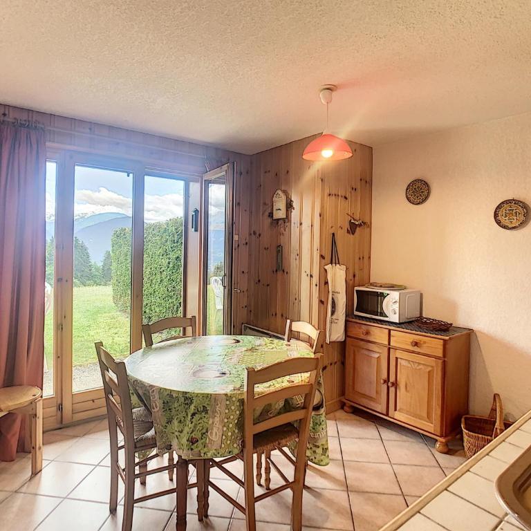 Charmant 2 pièces cabine avec jardin, près de Combloux - Appartement 2 Chambres - 2