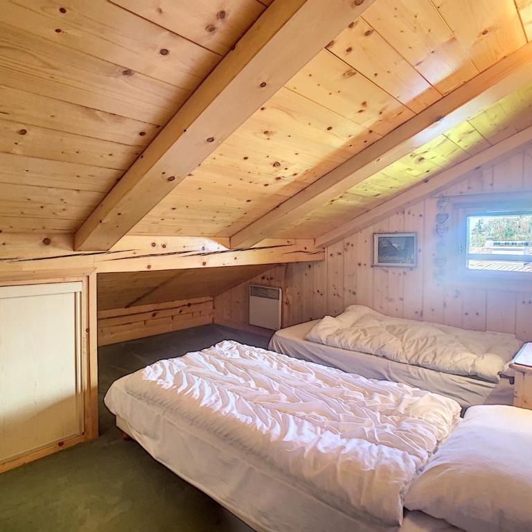 Appartement cosy avec mezzanine, au pied des pistes à Combloux, parking inclus - Appartement 1 Chambre - 12