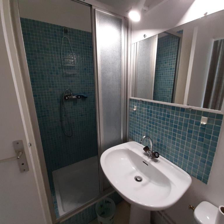 Studio avec terrasse et parking à deux pas des plages - FR-1-239-563 - Appartement 1 Chambre - 3