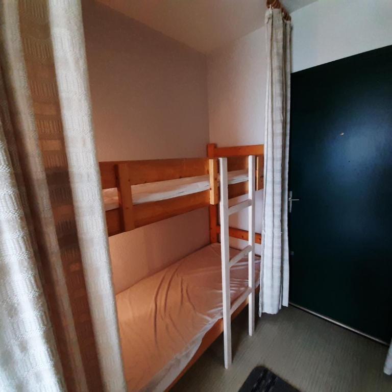 Studio avec terrasse et parking à deux pas des plages - FR-1-239-563 - Appartement 1 Chambre - 4