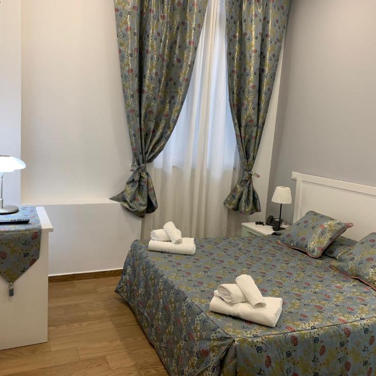 Hotel Bella Vita - Camera Matrimoniale con Bagno Privato - 1