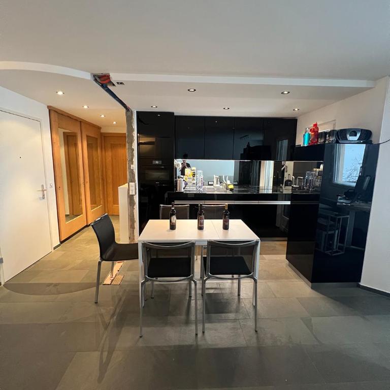 SmartHome Top of the World - One-Bedroom Apartment - 1