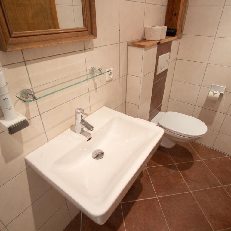 Das Eulersberg Apartments & Chalets - Two-Bedroom Apartment with Mountain View and Balcony Top 105 - 6
