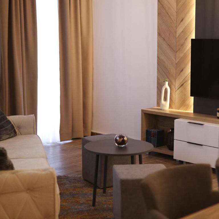 Nivalis Hill 8 - One-Bedroom Apartment - 2