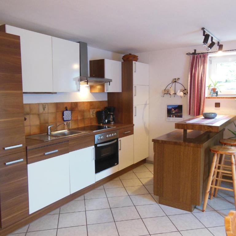 Appartement im Souterrain mit Terrasse - Apartment mit 1 Schlafzimmer - 11