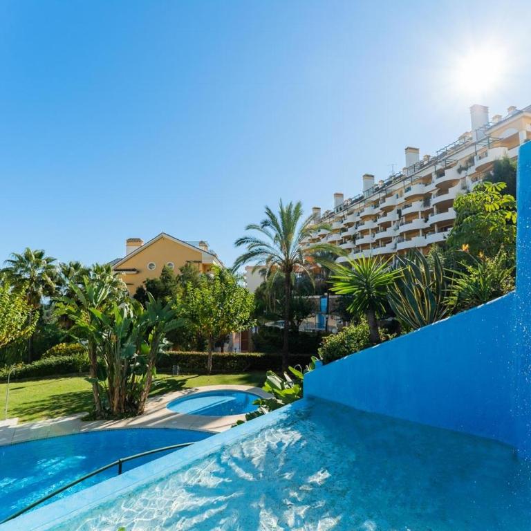 Señorio de aloha 3 bedroom duplex within walking distance to Puerto Banus - Apartamento - 42