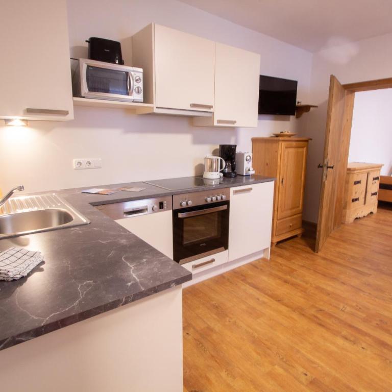 Das Eulersberg Apartments & Chalets - Two-Bedroom Apartment with Balcony Top 209 - 1