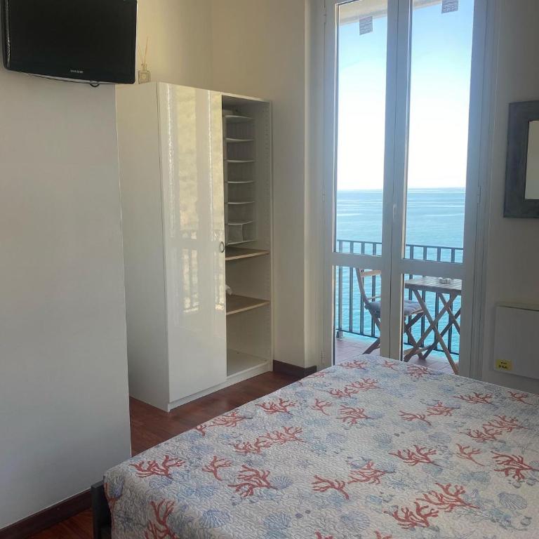 Sollevante Guest House - Camera Matrimoniale con Vista Mare - 27