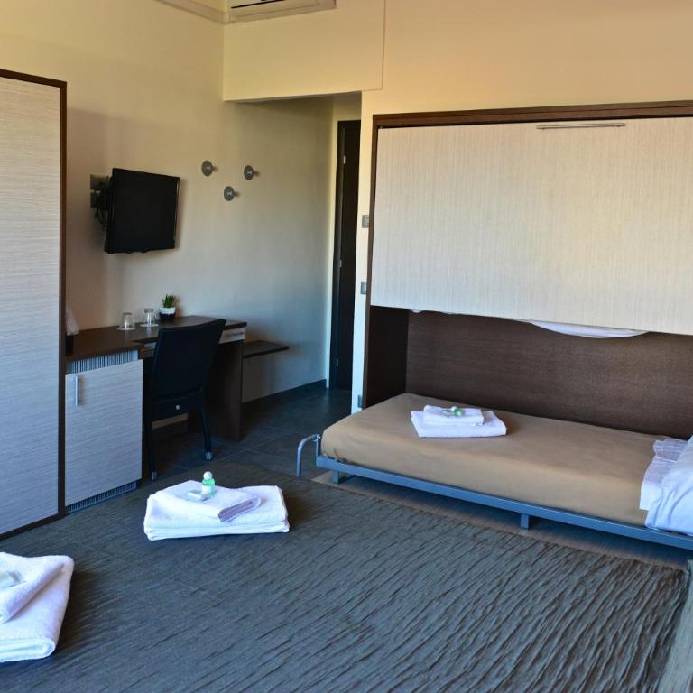 Villa Le Logge - Chambre Triple avec Balcon - Vue sur Mer - 5