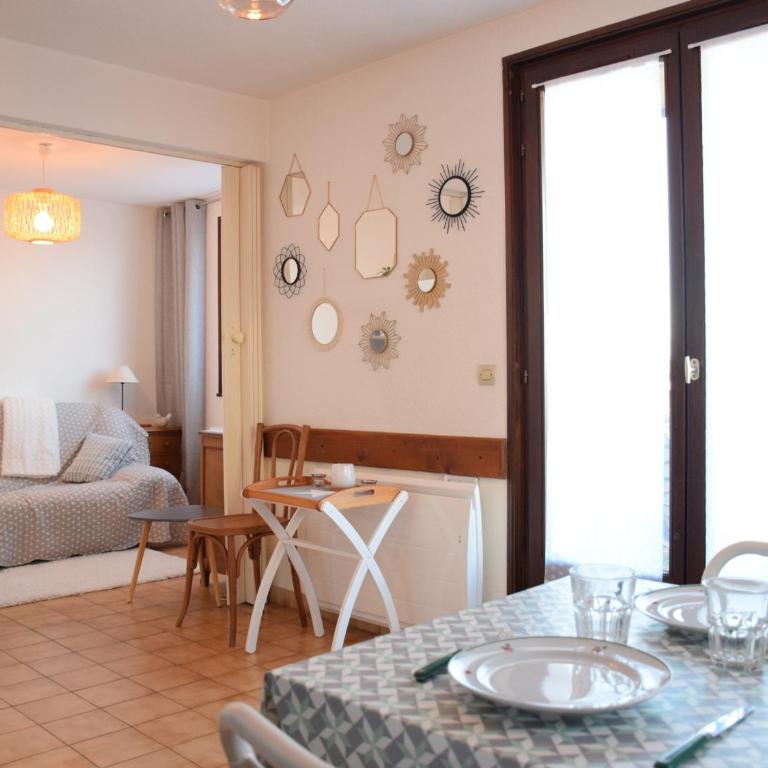 Appartement cozy avec terrasse, Wi-Fi et parking à Évian-les-Bains - One-Bedroom Apartment - 1