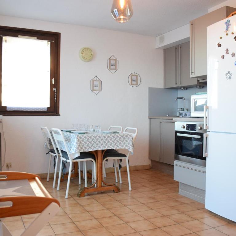 Appartement cozy avec terrasse, Wi-Fi et parking à Évian-les-Bains - One-Bedroom Apartment - 6
