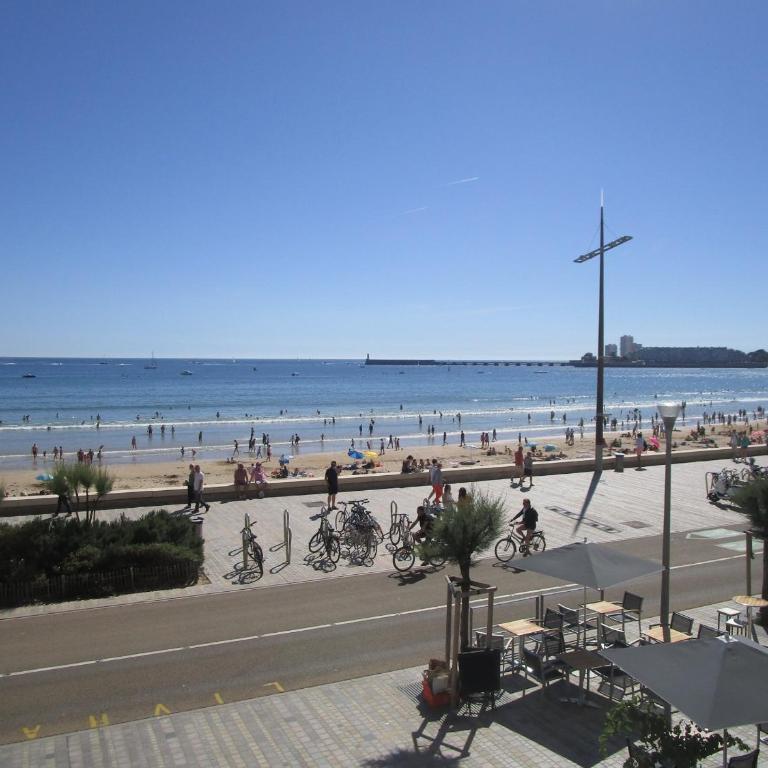 Appartement 2 chambres face à la mer avec balcon et wifi - FR-1-197-428 - Apartment (4 Adults) - 2