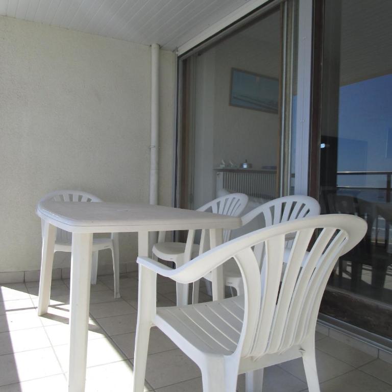 Appartement 2 chambres face à la mer avec balcon et wifi - FR-1-197-428 - Apartment (4 Adults) - 4