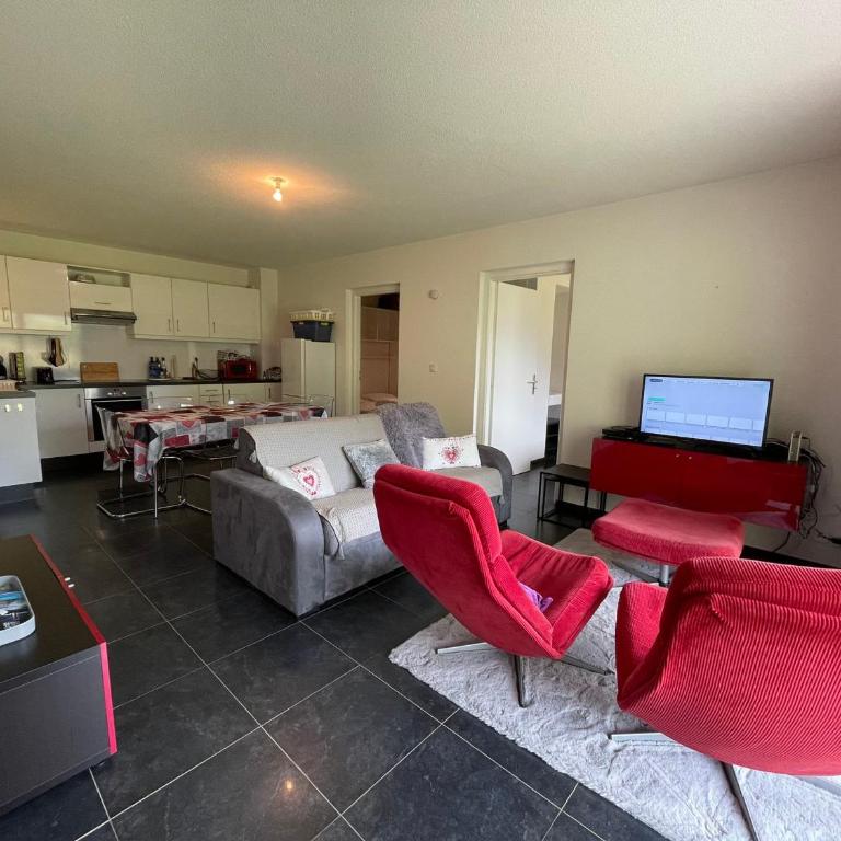 Appartement spacieux avec Wi-Fi et parking, près des télécabines - Appartement 3 Chambres - 3