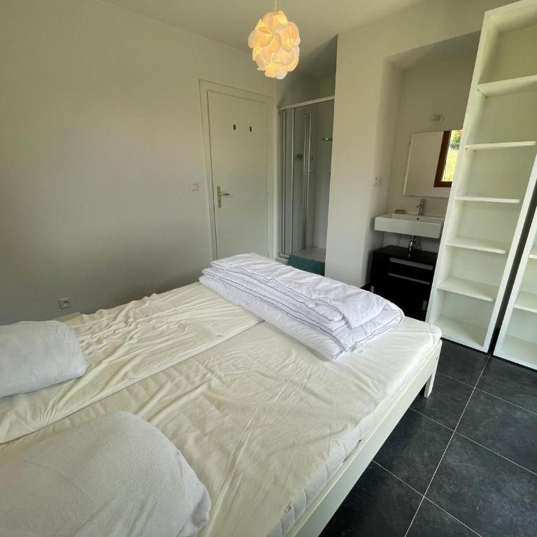 Appartement spacieux avec Wi-Fi et parking, près des télécabines - Appartement 3 Chambres - 6