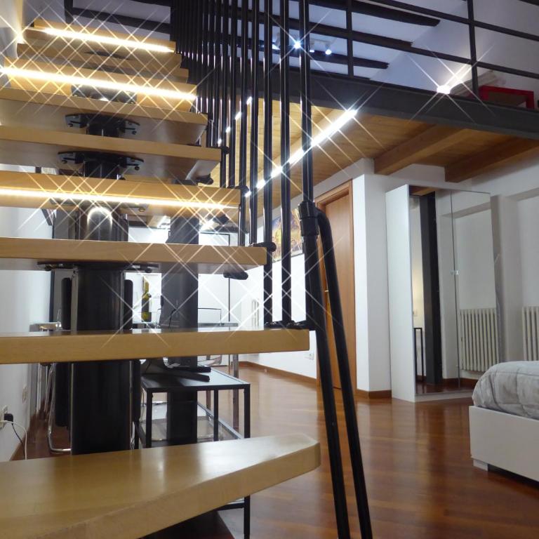 Giudei House Suite Bologna - Appartamento su 2 Livelli - 10