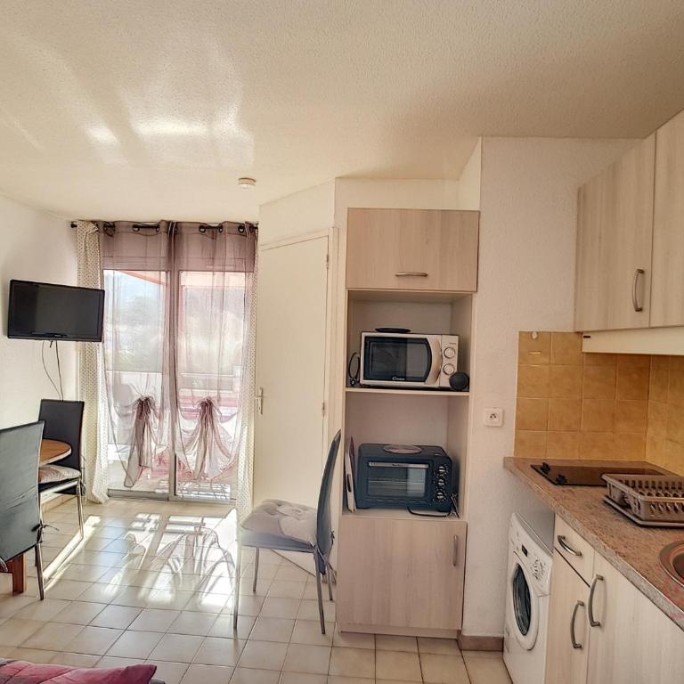 Appart F2 avec terrasse, parking et wifi à Lamalou - FR-1-451-107 - Appartement 1 Chambre - 1
