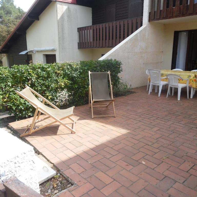 Maison rénovée avec terrasse à 700m des plages, marché et activités - Tennis et piste cyclable à 10m - FR-1-239-385 - Two-Bedroom House - 18