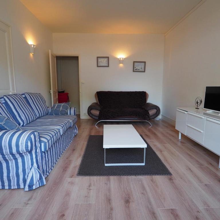 Appartement en Centre-Ville avec Terrasse et Parking, Accès Direct à la Plage - FR-1-474-4 - Apartment (6 Adults) - 2