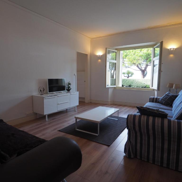 Appartement en Centre-Ville avec Terrasse et Parking, Accès Direct à la Plage - FR-1-474-4 - Apartment (6 Adults) - 3