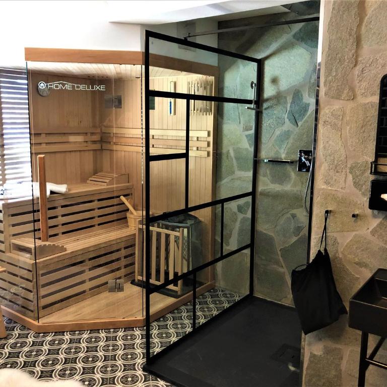 Design Hotel ALPENLIEBE - - - - Boutique-Flair - - - - - Suite mit Kingsize-Bett mit Whirlpool - 3