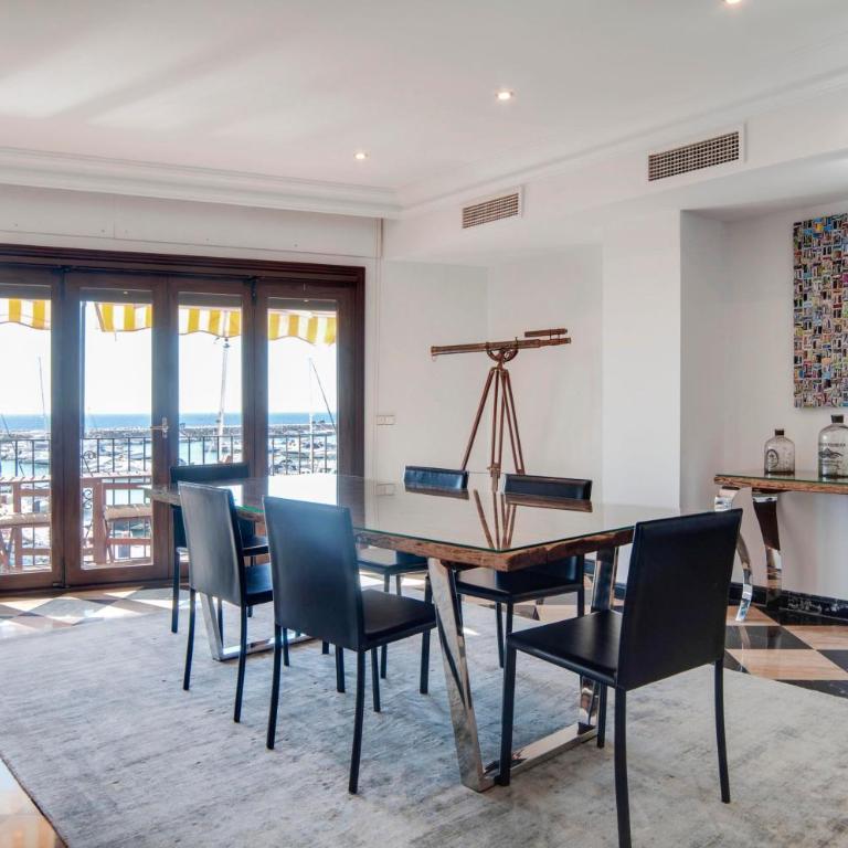 218 Puerto Banus Marbella Front Line 270 meters - Three-Bedroom Apartment - 3
