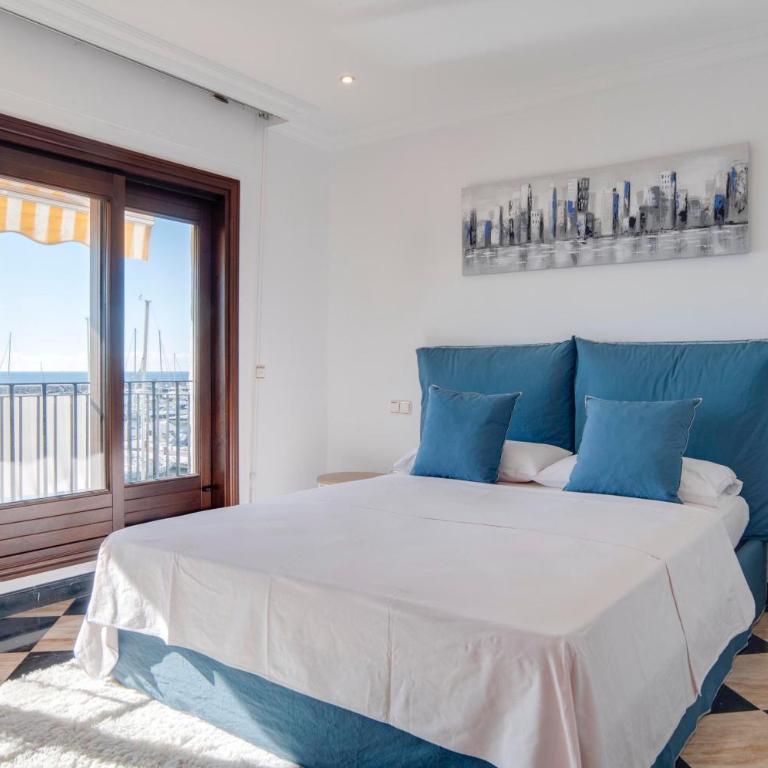 218 Puerto Banus Marbella Front Line 270 meters - Three-Bedroom Apartment - 29