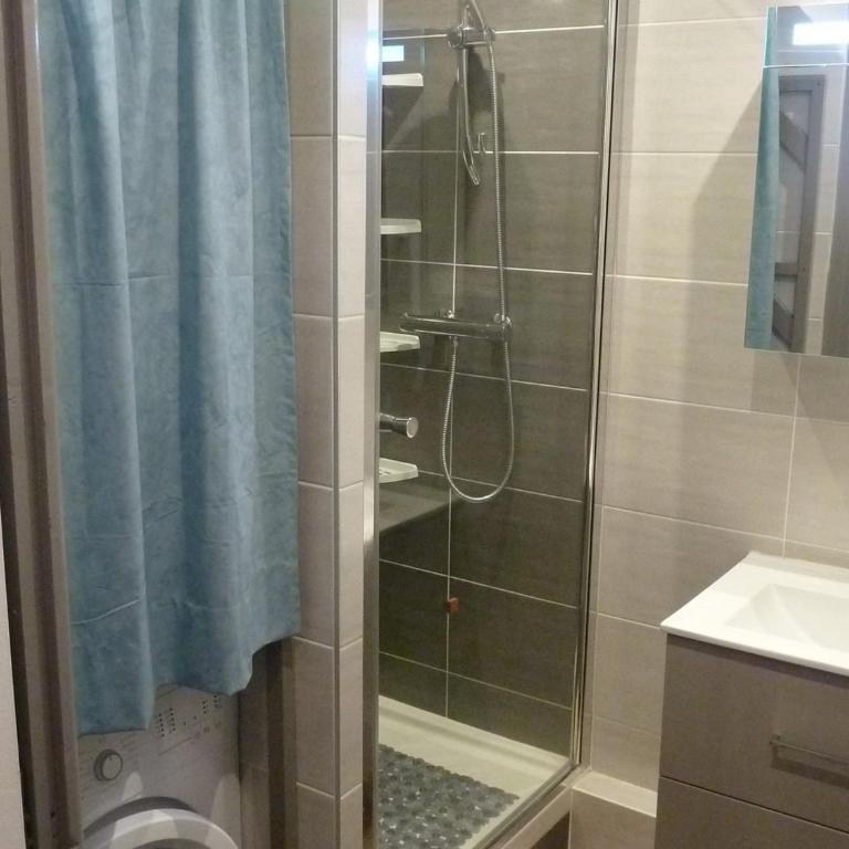 Studio cabine cosy 4 personnes, balcon sud, parking privé, centre Valloire, proche télécabine. - FR-1-263-14 - Monolocale - 7