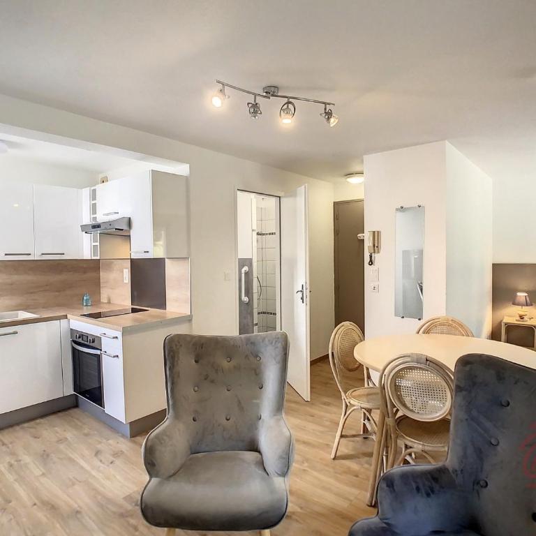 Studio cosy à 50m des Thermes de Lamalou-les-Bains avec terrasse, wifi et animaux acceptés - FR-1-451-46 - Studio - 10