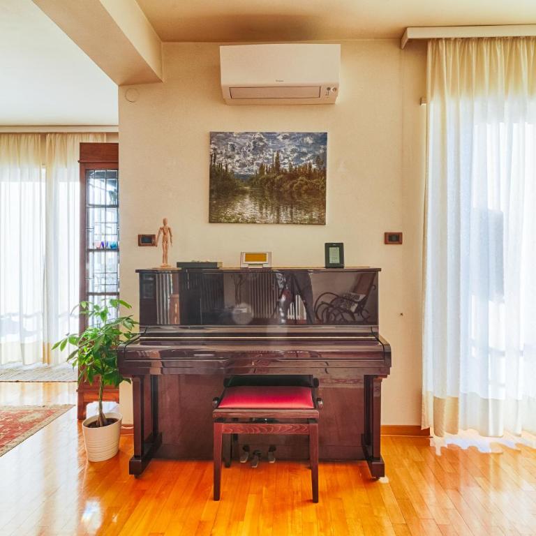 GuestHost - Ressmann 1 - 10 min from Teatro Rossetti - Appartamento con 1 Camera da Letto - 6