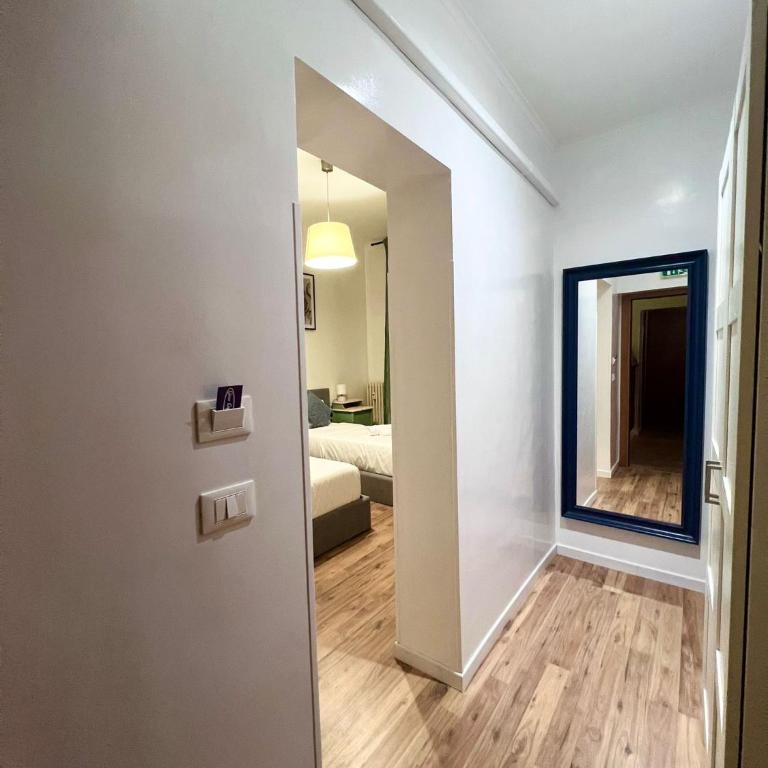The Place In Rome Guest House - Camera Tripla Deluxe - 2