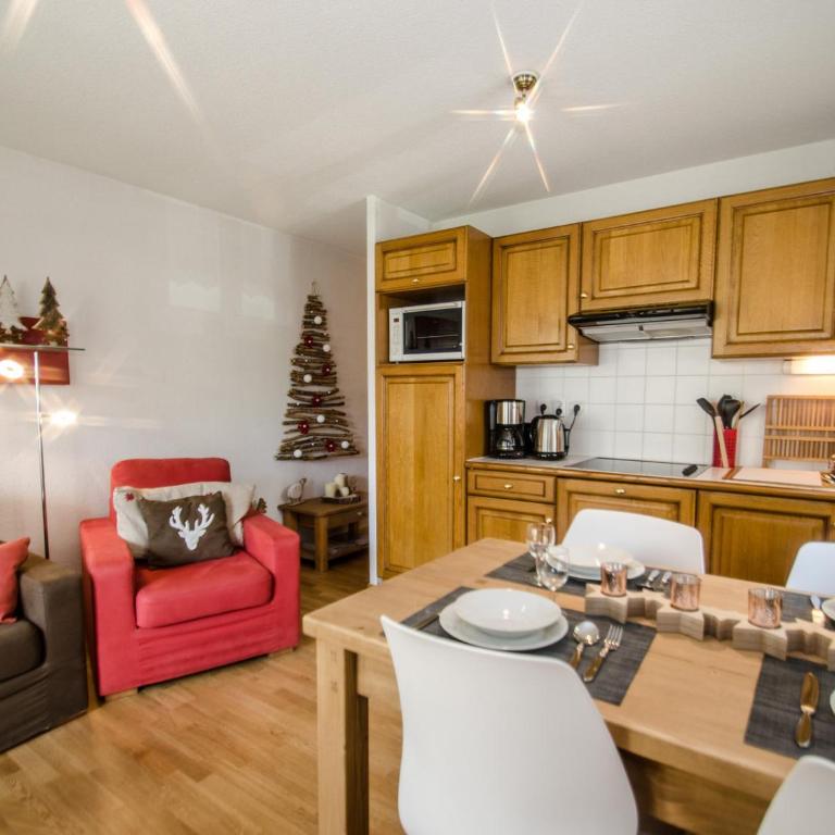 Appartement calme 3 étoiles avec Wi-Fi et parking, Chamonix - FR-1-343-212 - Apartment - 2