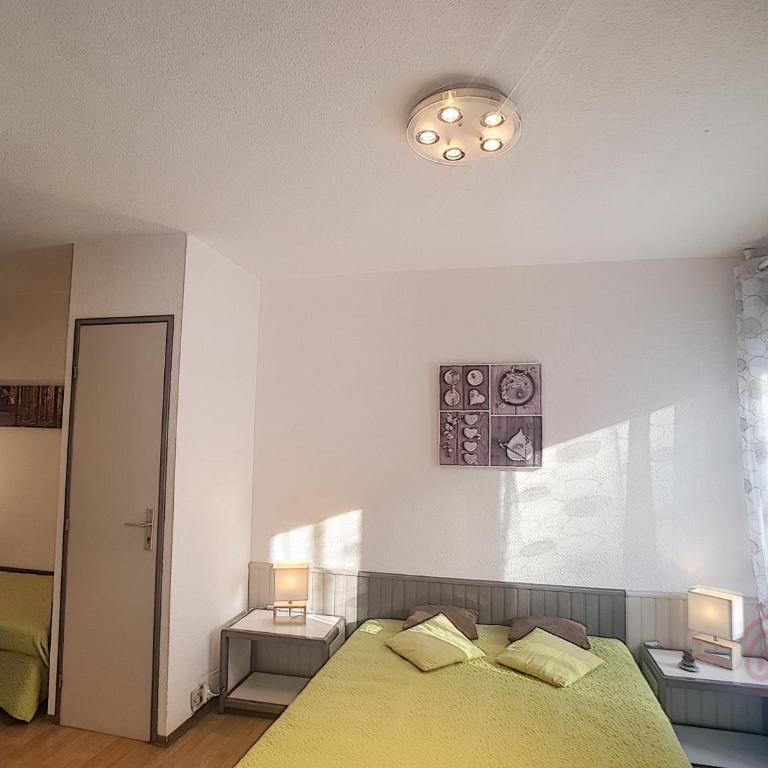 Appartement F2 lumineux avec balcon, proche centre et Thermes, animaux acceptés, wifi gratuit - FR-1-451-21 - Apartamento de 1 dormitorio - 6