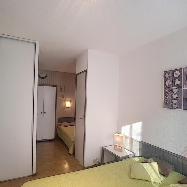 Appartement F2 lumineux avec balcon, proche centre et Thermes, animaux acceptés, wifi gratuit - FR-1-451-21 - Apartamento de 1 dormitorio - 7