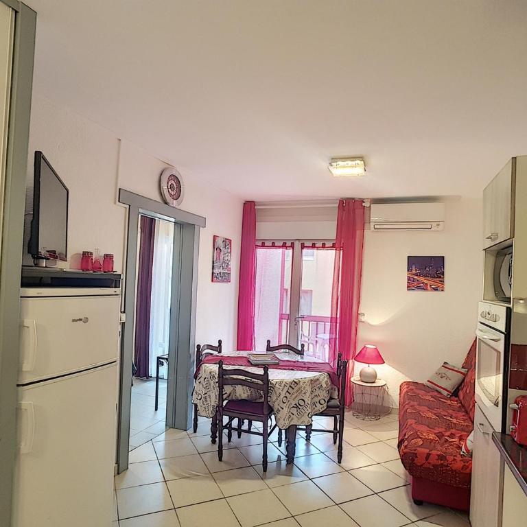 Bel F2 climatisé à 400m du centre, WiFi, animaux acceptés - FR-1-451-22 - Appartement 1 Chambre - 2