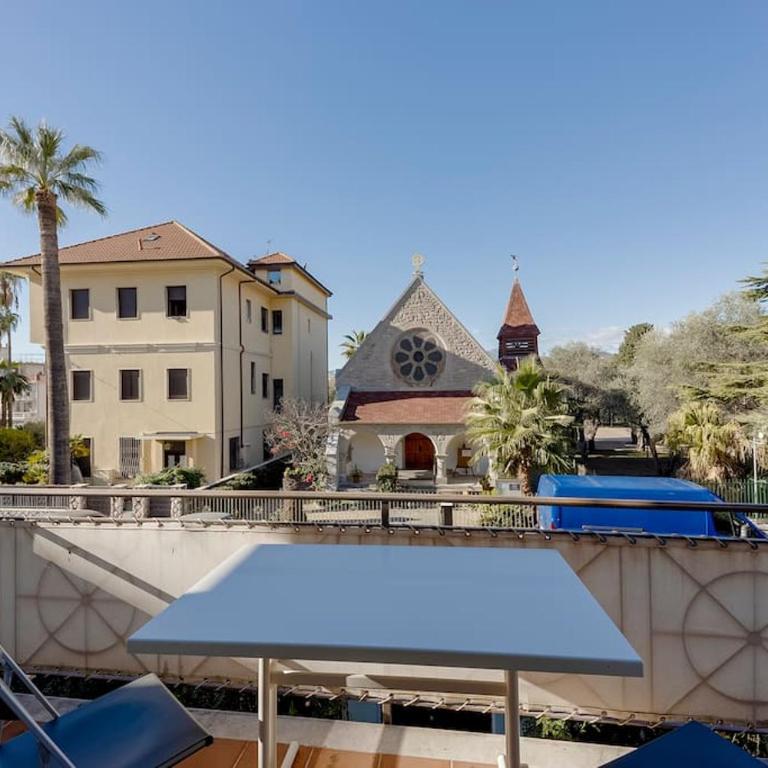 Victoria Hall Bordighera - 2 bedroom apartment - Parking - Apartment mit 2 Schlafzimmern - 1
