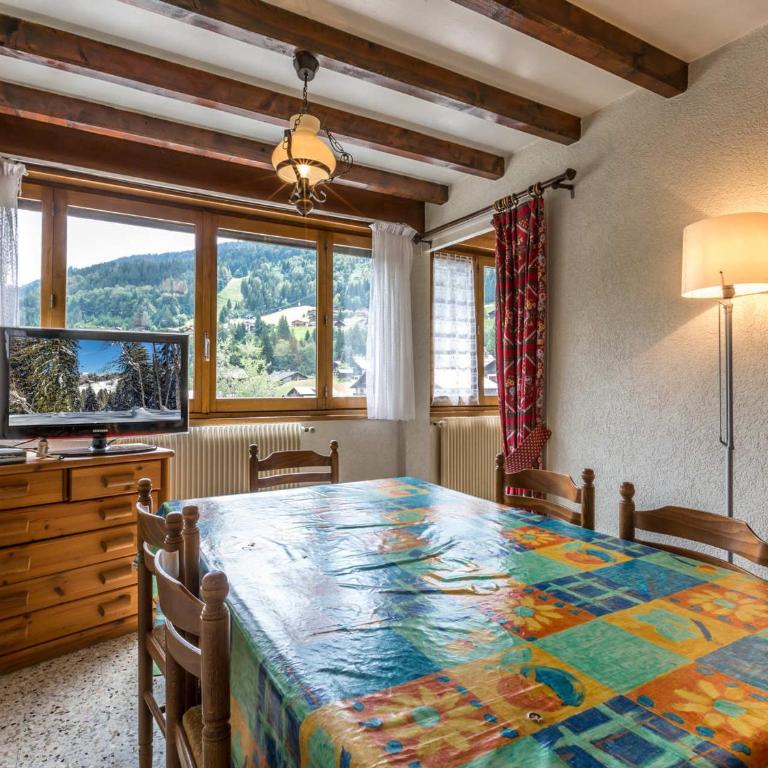 Appartement 2 chambres centre village - Proche pistes, cheminée, animaux admis - FR-1-437-41 - Appartement (6 Adultes) - 6