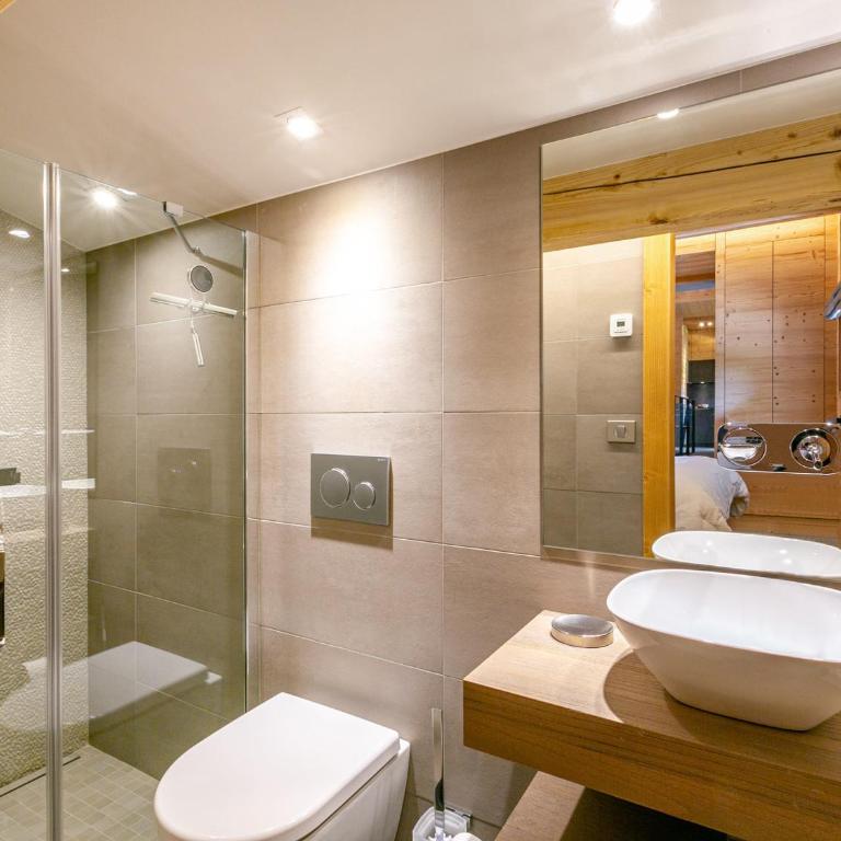 Chalet 4**** La Clusaz: sur les pistes, 10 pers, terrasse, garage, Wifi, linge inclus - FR-1-437-80 - Chalet (10 Adults) - 4