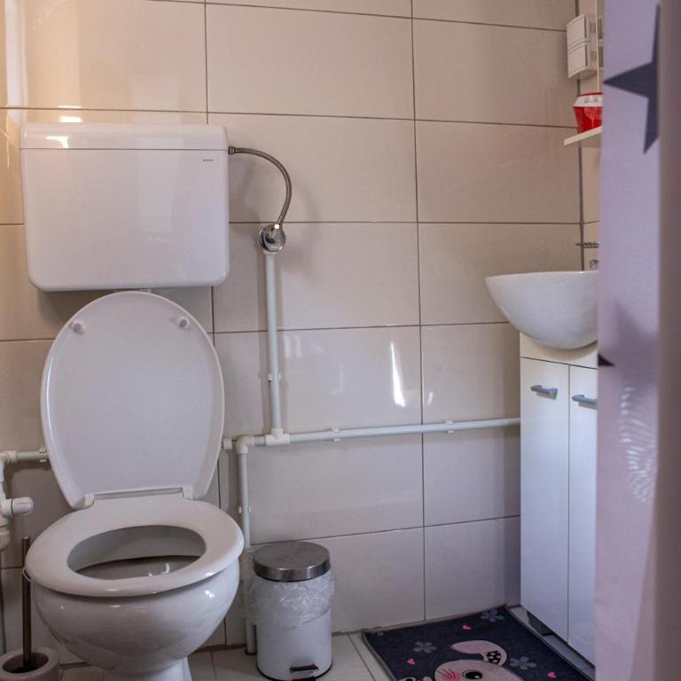 Apartmani Rocen - Two-Bedroom House - 15