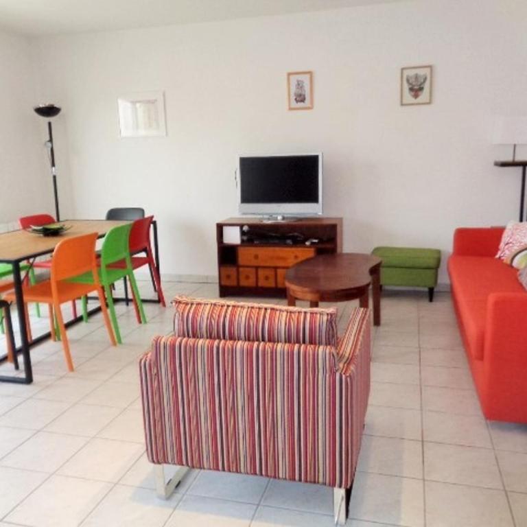 Duplex T4 à Arcachon: Terrasse, WiFi, Parking, à 150m de la Plage - FR-1-374-22 - Apartment (8 Erwachsene) - 2