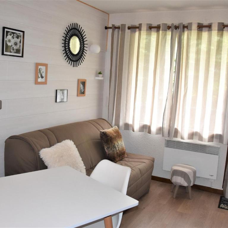 Charmant 2 pièces, balcon sud, piscine chauffée - FR-1-464-9 - Appartement 1 Chambre - 2