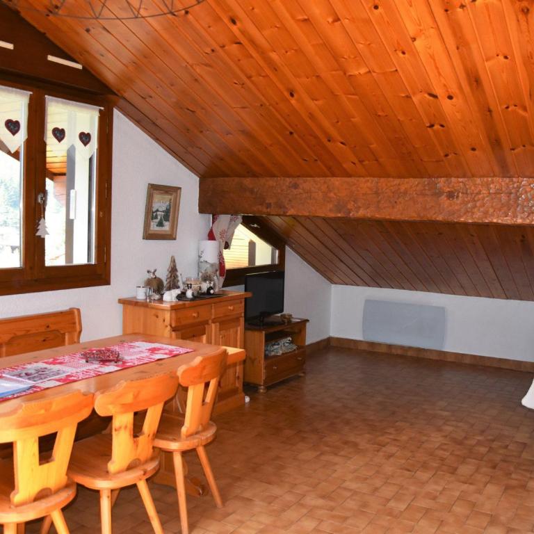 Chaleureux Appartement 3 Pièces à 400m du Téléphérique - FR-1-464-150 - Appartement 2 Chambres - 3