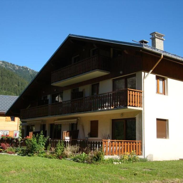 Chaleureux Appartement 3 Pièces à 400m du Téléphérique - FR-1-464-150 - Appartement 2 Chambres - 10