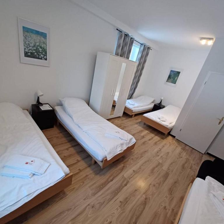 Zentrum Haus Davos - Familienzimmer mit Bad - 4